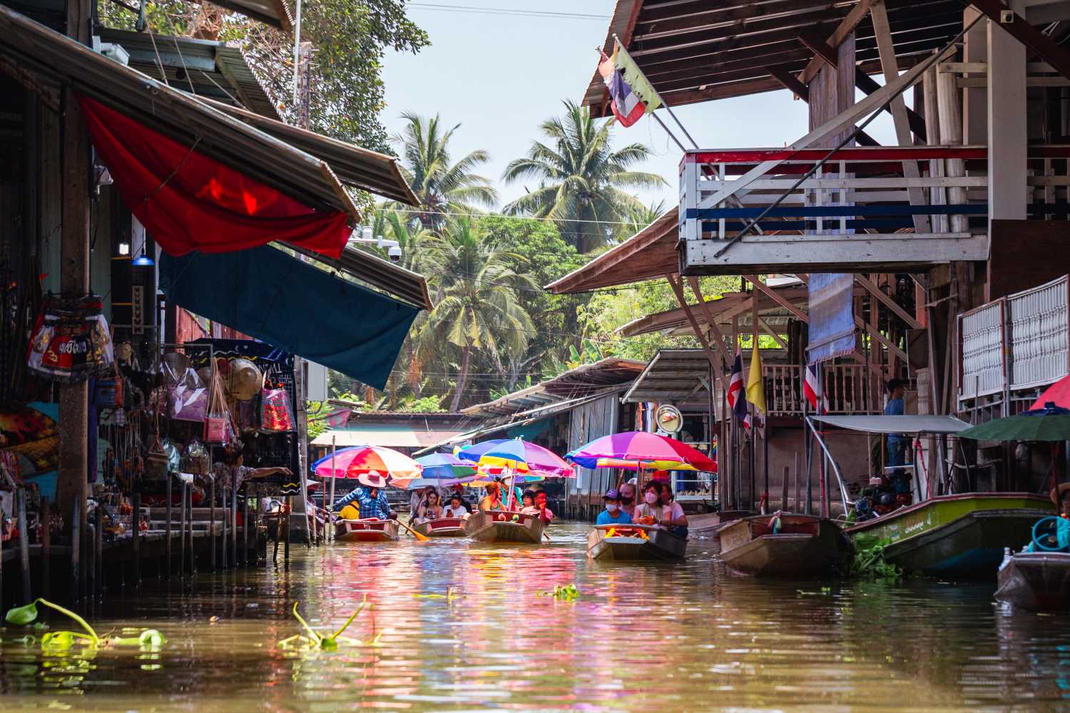 Damnern Saduak Floating Market