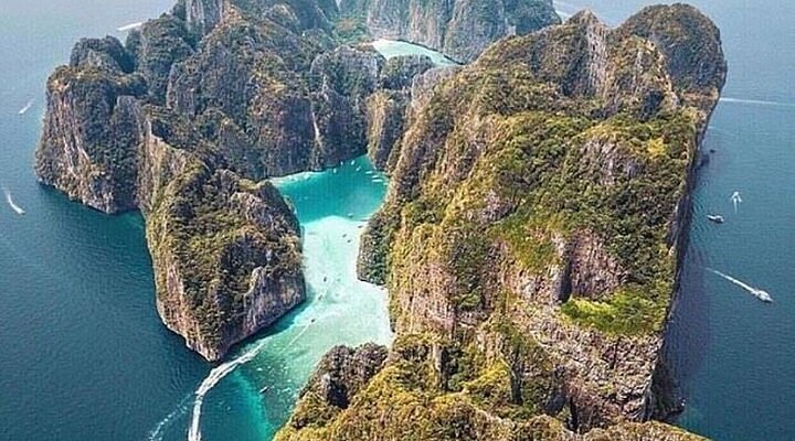 Phi Phi + Maya Bay + Bamboo Islands Tour by Speed Boat